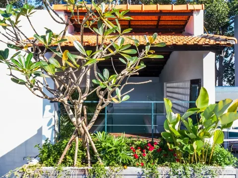 Mê mẩn nhà phố diện tích nhỏ nhưng vẫn có bể bơi như khu nghỉ dưỡng