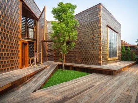 The Woman Restaurant: Không gian độc đáo được “lắp ráp” từ 5 khối tam giác