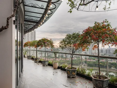 Căn penthouse mọi phòng đều nhìn ra ban công