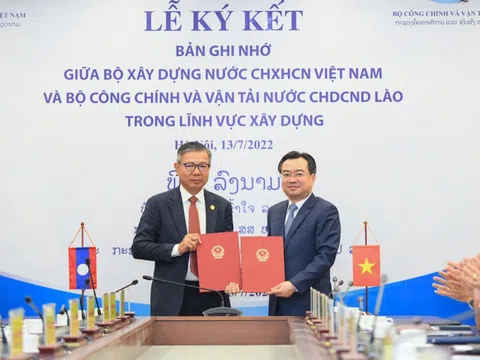Tăng cường hợp tác giữa Bộ Xây dựng Việt Nam và Bộ Công chính và Vận tải Lào