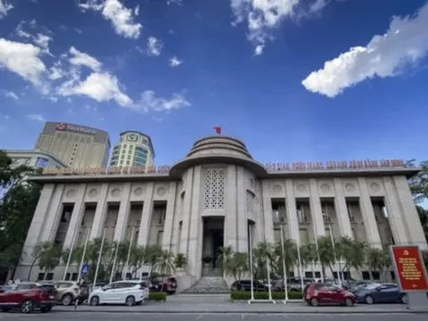 Ngân hàng Nhà nước hút thêm 10.000 tỷ đồng qua kênh tín phiếu