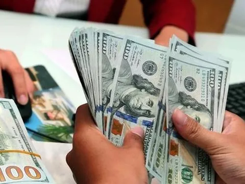 USD lập đỉnh, giá vàng giảm không phanh