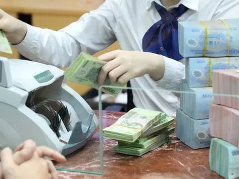 Nguồn tiền khổng lồ trong dân 'chảy' vào đâu?