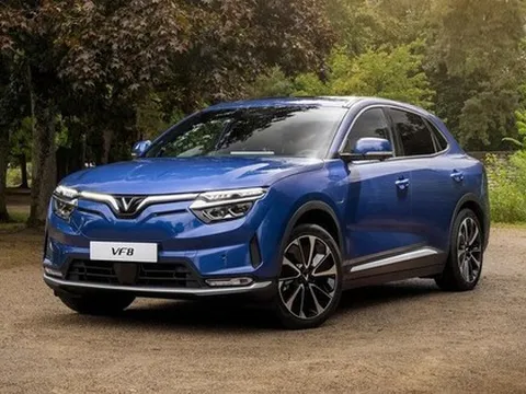 Công ty của ông Phạm Nhật Minh Hoàng bán VinFast VF 8 đã qua sử dụng, giá từ 700 triệu đồng