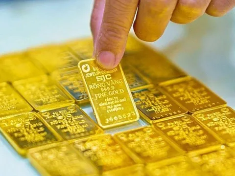 Giá vàng sáng 11/11: Vàng thế giới bứt phá mạnh, SJC vượt ngưỡng 150 triệu đồng