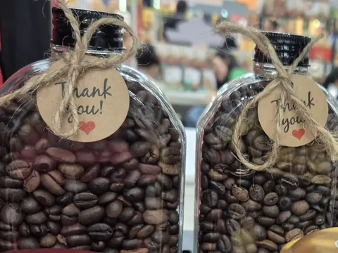 Giá cà phê hôm nay, 30-1: Robusta tăng trở lại, Arabica lao dốc tiếp