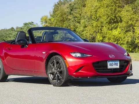 Mazda chơi lớn quá: Vừa nhận cọc CX-90 giá 2,5 tỷ lại sắp bán thêm một mẫu xe mui trần cho dân chơi, giá dự kiến không dưới 1,3 tỷ