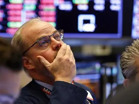 Một cổ phiếu bluechip bị khối ngoại "xả" hơn 800 tỷ đồng trong phiên 5/2