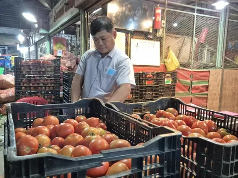 Hộ kinh doanh phải có tài khoản chính chủ: Những nút thắt cần gỡ