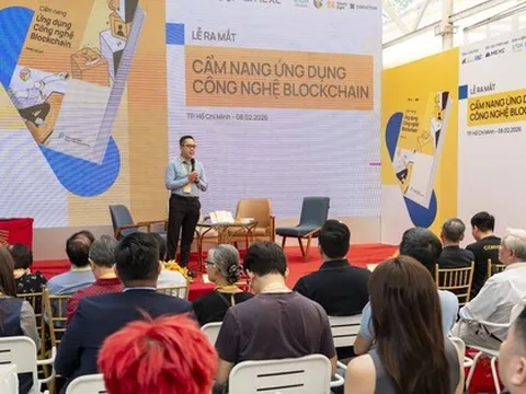 Thị trường tiền số hôm nay, 8-2: Thêm tài liệu về blockchain cho người dân trong nước