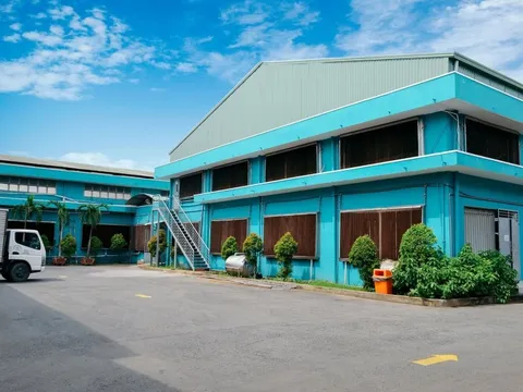 Quá khó khăn: Công ty dệt may từng kiếm 1.500 tỷ/năm phải cho thuê mặt bằng bán đồ ăn