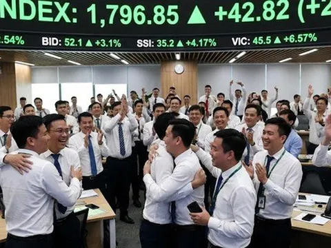 VN-Index bùng nổ gần 43 điểm, nhà đầu tư vỡ òa nhận "lì xì" sớm
