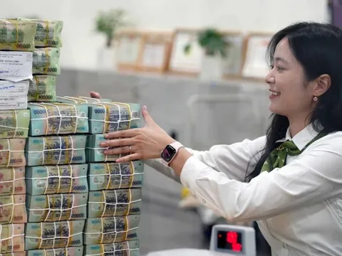 Các ngân hàng thu hơn 1 triệu tỷ từ lãi cho vay: BIDV, VietinBank, MB nhận về hàng trăm tỷ mỗi ngày, một ngân hàng tư nhân vượt Vietcombank