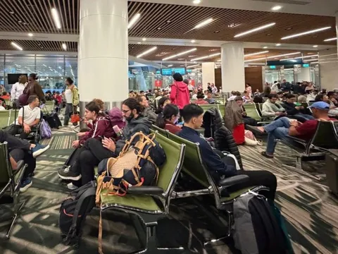 Cập nhật các chuyến bay từ Việt Nam bị ảnh hưởng do chiến sự Trung Đông