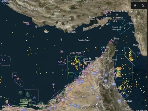 Eo biển Hormuz gần như tê liệt, hơn 700 tàu chở dầu mắc kẹt