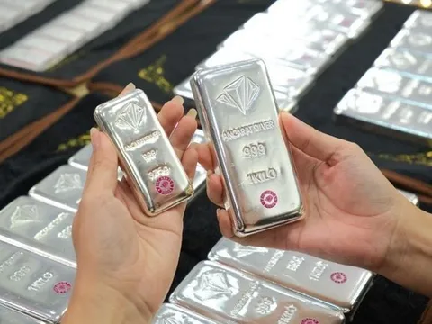Giá bạc hôm nay 4/3: Phục hồi trở lại, tăng gần 2 triệu đồng/kg
