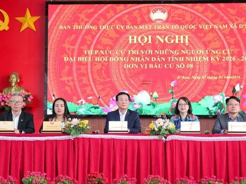 Chủ tịch UBND tỉnh Lâm Đồng lắng nghe kiến nghị của cử tri D’ran