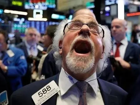 Một thế lực bất ngờ tung 200 tỷ đồng gom cổ phiếu trong phiên Index "bay" 115 điểm