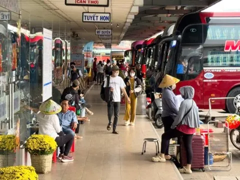 Giá xăng dầu tăng mạnh: Doanh nghiệp gấp rút tối ưu chi phí