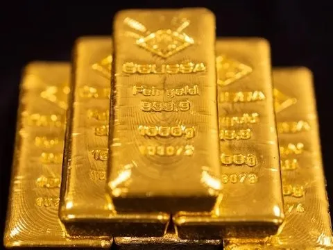 Một "cá mập" mua gần 7 tấn vàng chỉ trong 2 ngày