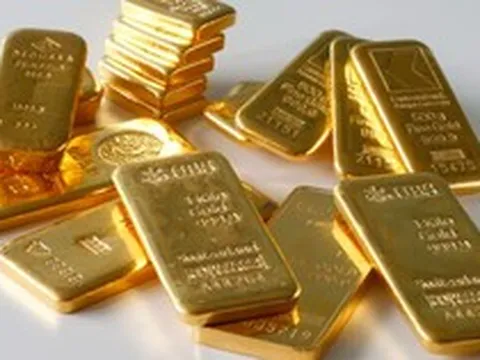 Tối ngày 18/3, giá vàng bất ngờ giảm sâu xuống dưới 4.900 USD/ounce