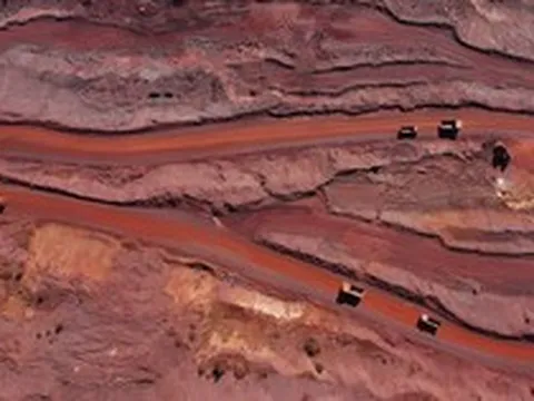 Sau vàng và bạc, một mặt hàng cực quan trọng bị bán tháo - giá lao dốc không phanh