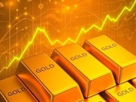 Quỹ vàng lớn nhất thế giới “xả” hàng 8 phiên liên tiếp khi giá tụt dốc