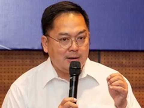 Ông Hoàng Nam Tiến từng tiết lộ: 1 năm rưỡi phụ thuộc vào AI, con người đã suy giảm năng lực cốt lõi, mất điện thì làm sao?