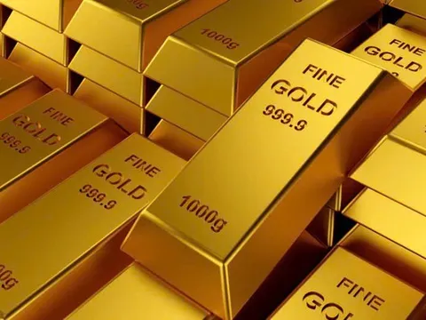 Giá vàng chiều nay (28/3):  Giá vàng miếng SJC và nhẫn tiếp đà tăng, nhà vàng "cháy hàng"