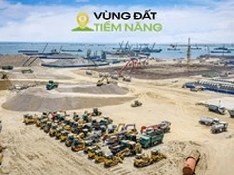 Đại đô thị 10 tỷ USD của tỷ phú Phạm Nhật Vượng dần lộ diện: Hàng nghìn xe chạy cả ngày lẫn đêm, nhà hát 5.000 chỗ bắt đầu xây dựng