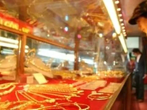 Vì sao giá vàng Việt Nam cao hơn thế giới gần 30 triệu đồng/lượng?