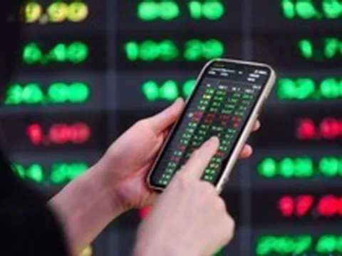 VN-Index 4 năm liên tiếp mất điểm trong tháng 4: Lịch sử lặp lại hay lần này sẽ khác?