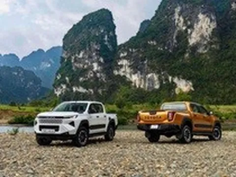 Người Việt đổ xô đi mua xe Toyota: Doanh số tháng 3 tăng gấp đôi, một mẫu bán hơn 2.300 xe nhưng vẫn chưa phải là bất ngờ nhất