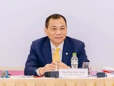 Tỷ phú Phạm Nhật Vượng lập thêm một kỷ lục: Hơn 135.000 đơn đặt hàng, xuất xưởng 93.000 xe máy điện trong một tháng