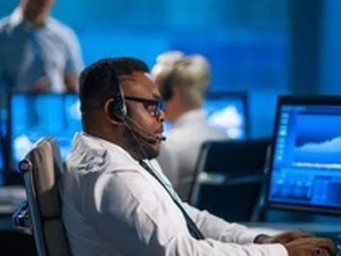 Một cổ phiếu bị khối ngoại "xả" đột biến 3.300 tỷ đồng trong phiên 9/4