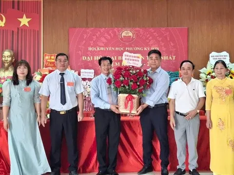 Luật gia Vũ Thế Cương làm Chủ tịch Hội Khuyến học phường Kỳ Sơn