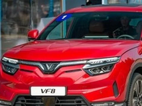 Đề xuất miễn lệ phí trước bạ cho ô tô điện đến hết năm 2030