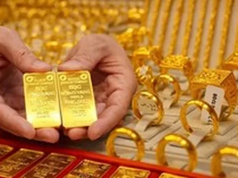 Chiều 15/4: Giá vàng SJC, giá vàng nhẫn trơn đều quay đầu giảm