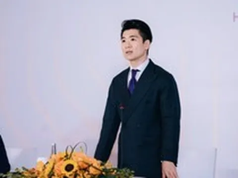 Nhan sắc tổng tài "vạn người mê" của Chủ tịch công ty chứng khoán tại đại hội cổ đông 2026: Nghìn tỷ nhưng không lạnh lùng!