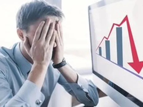 Khối ngoại bán ròng đột biến gần 5.000 tỷ đồng tuần 13-17/4, cổ phiếu nào bị "xả" mạnh nhất?