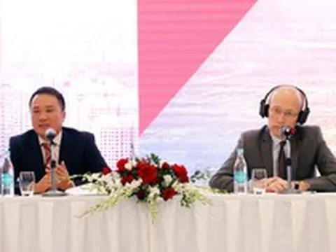 Tổng Giám đốc Techcombank nhận thù lao gần 28 tỷ đồng, gấp 6 lần Chủ tịch Hồ Hùng Anh