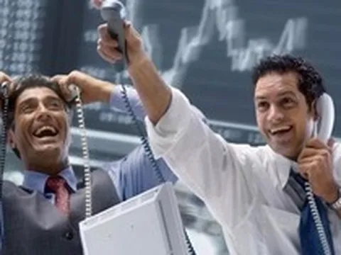 Tự doanh CTCK tung hơn nghìn tỷ mua ròng trong phiên đầu tuần, cổ phiếu nhà tỷ phú Phạm Nhật Vượng là tâm điểm