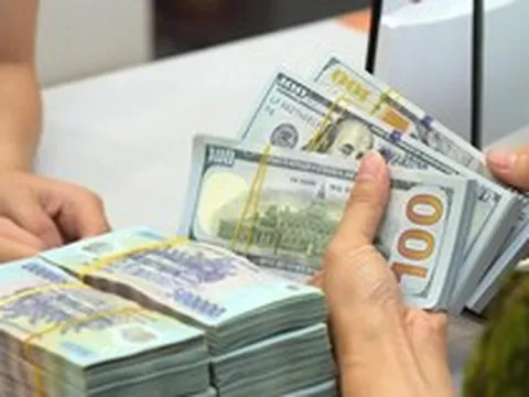 Đừng vì tiền công mà tiếp tay cho chợ đen ngoại tệ