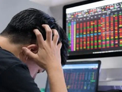 Chứng khoán 23-4: VN-Index rung lắc dữ dội, cổ phiếu PC1 "có biến"