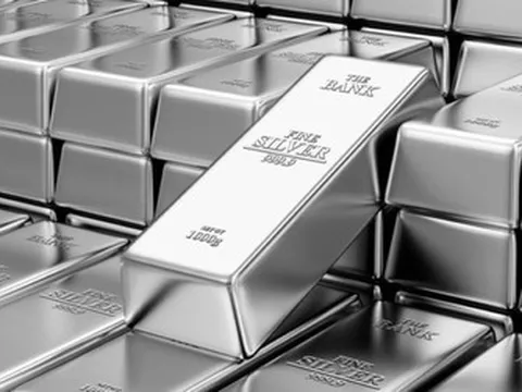 Giá bạc hôm nay (23/4): Giá bạc trong nước và thế giới đồng loạt lao dốc