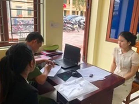 Người phụ nữ SN 1995 nhận 4 lần chuyển khoản gần 50 triệu đồng trong 8 tháng: Công an yêu cầu nữ kế toán SN 1991 lên làm việc