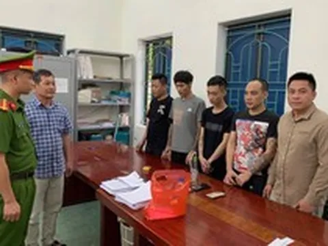 Kiểm tra chỗ ở, bắt chủ nhà Nguyễn Văn Dương và 3 người