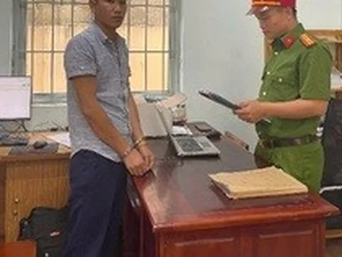 Thi hành lệnh bắt tạm giam 'cò đất' Trần Văn Sỹ SN 1992