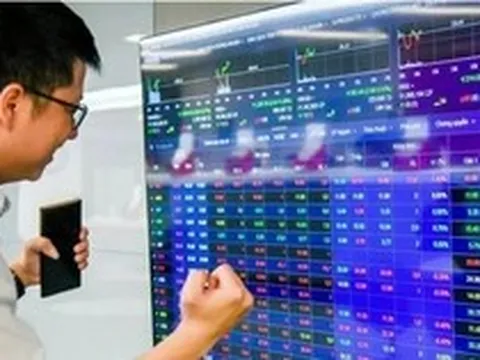 Điều gì khiến cổ phiếu chứng khoán 'bốc đầu'?