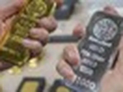 Nhiều chuyên gia dự báo giá vàng, bạc sẽ lập đỉnh mới
